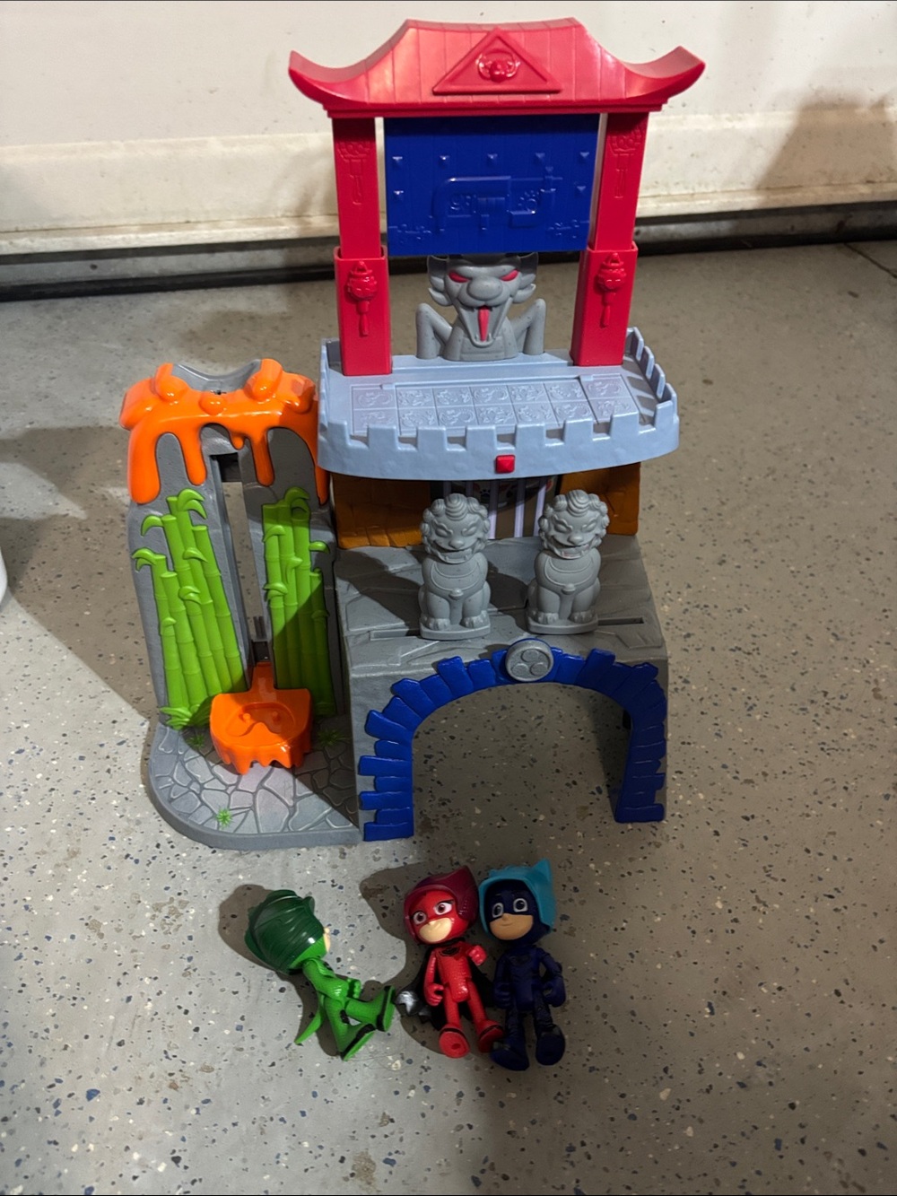 PJ Masks Mystery Mountain Playset